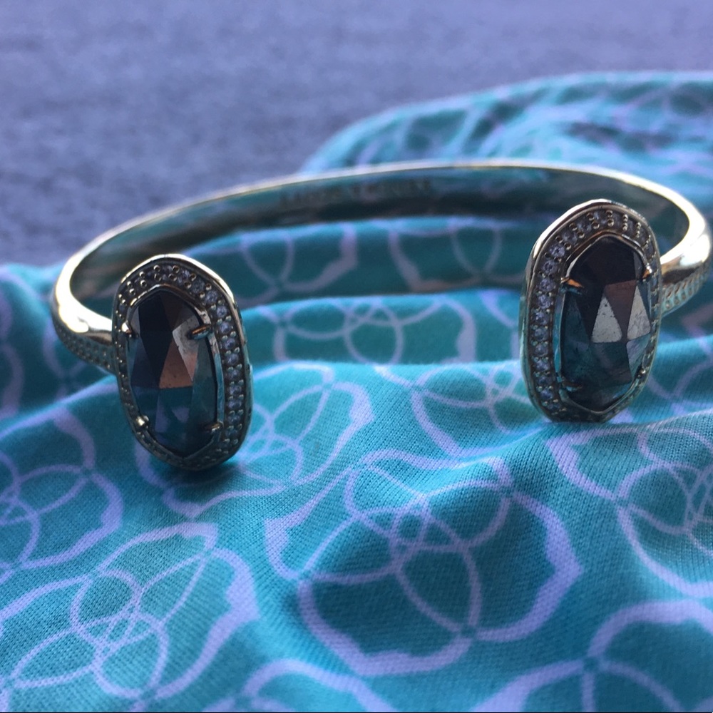 Kendra Scott bracelet