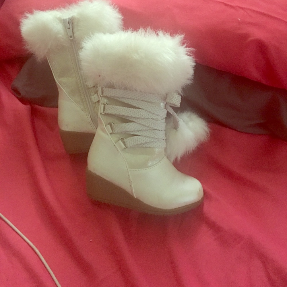 Toddler furry dress boots!