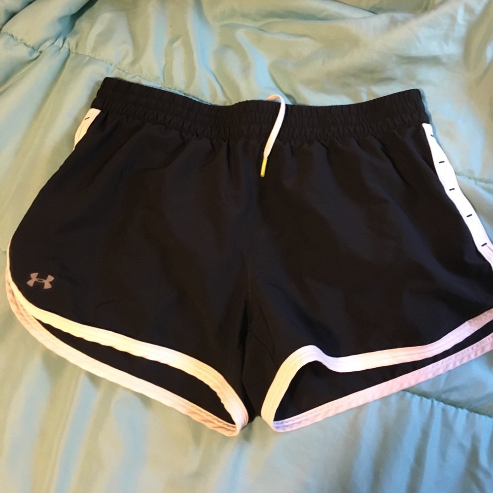 Under armour black shorts