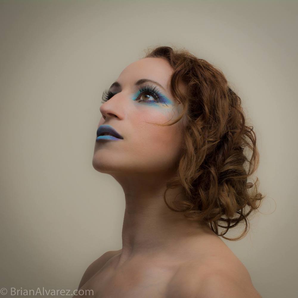 Meet your Posher, Lyra