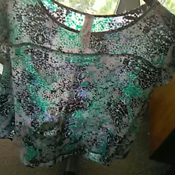 Pure Energy polyester blouse - Picture 4 of 4