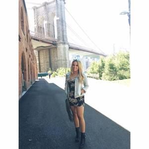 Meet your Posher, Samantha