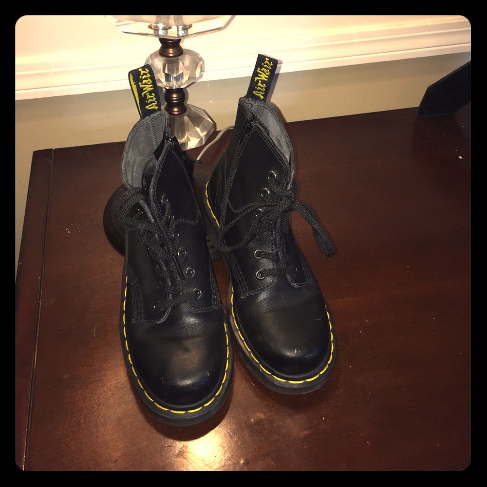 Dr. Martens Air Wair