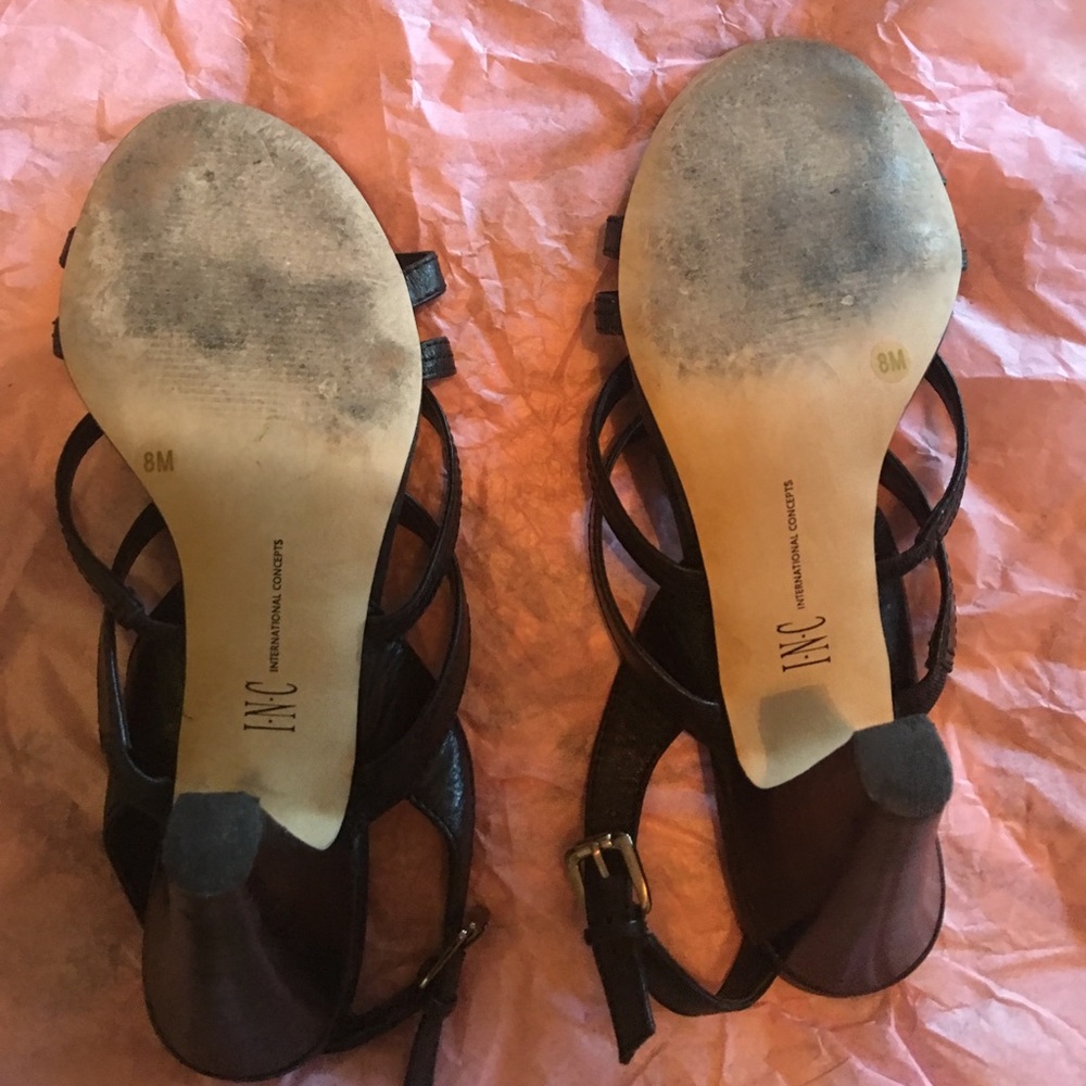 Black heels!🌸 - Picture 4 of 4