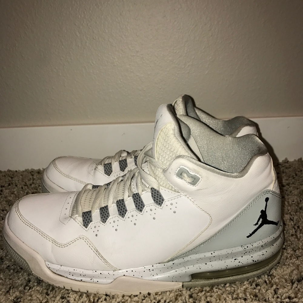 jJordan flight 2 - Picture 3 of 3