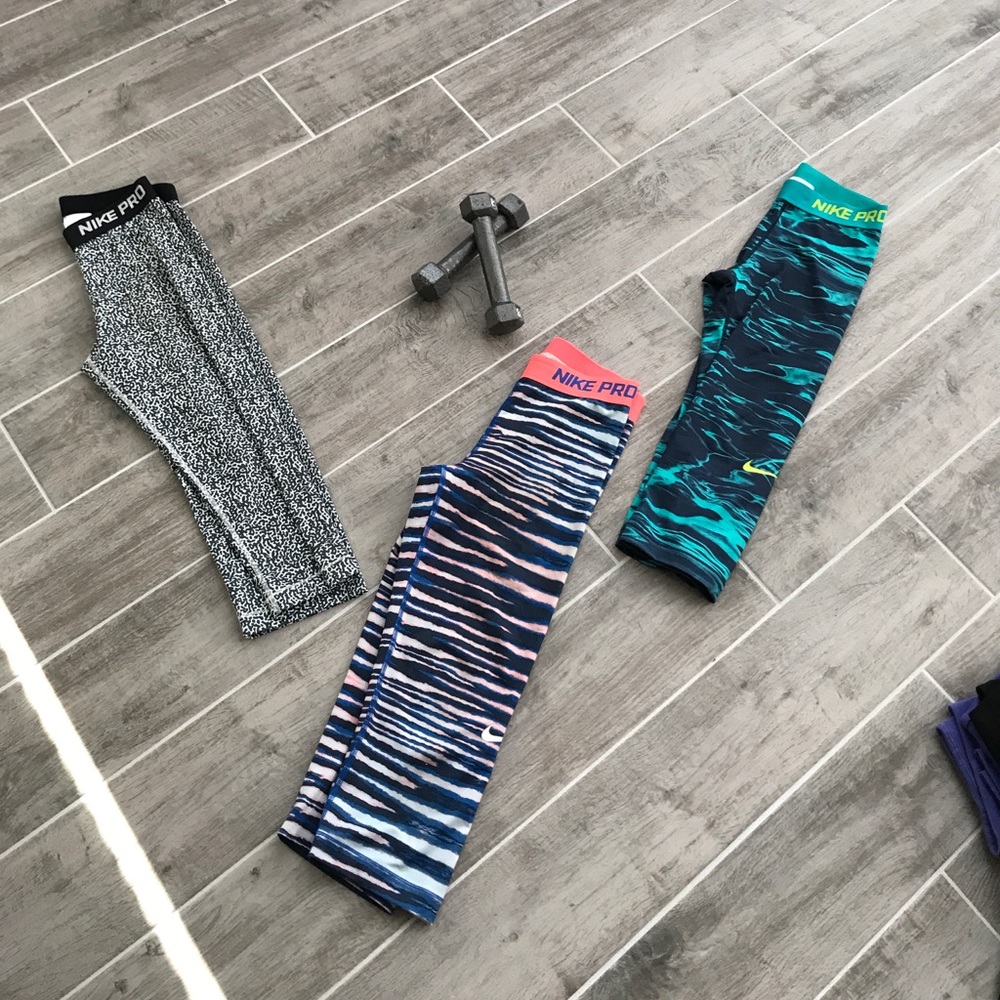 Nike Pro Yoga Crop Bundle