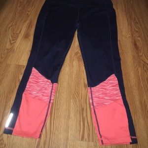 Athletic leggings