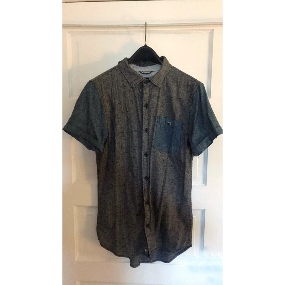 Modern Amusement short sleeves button down shirt