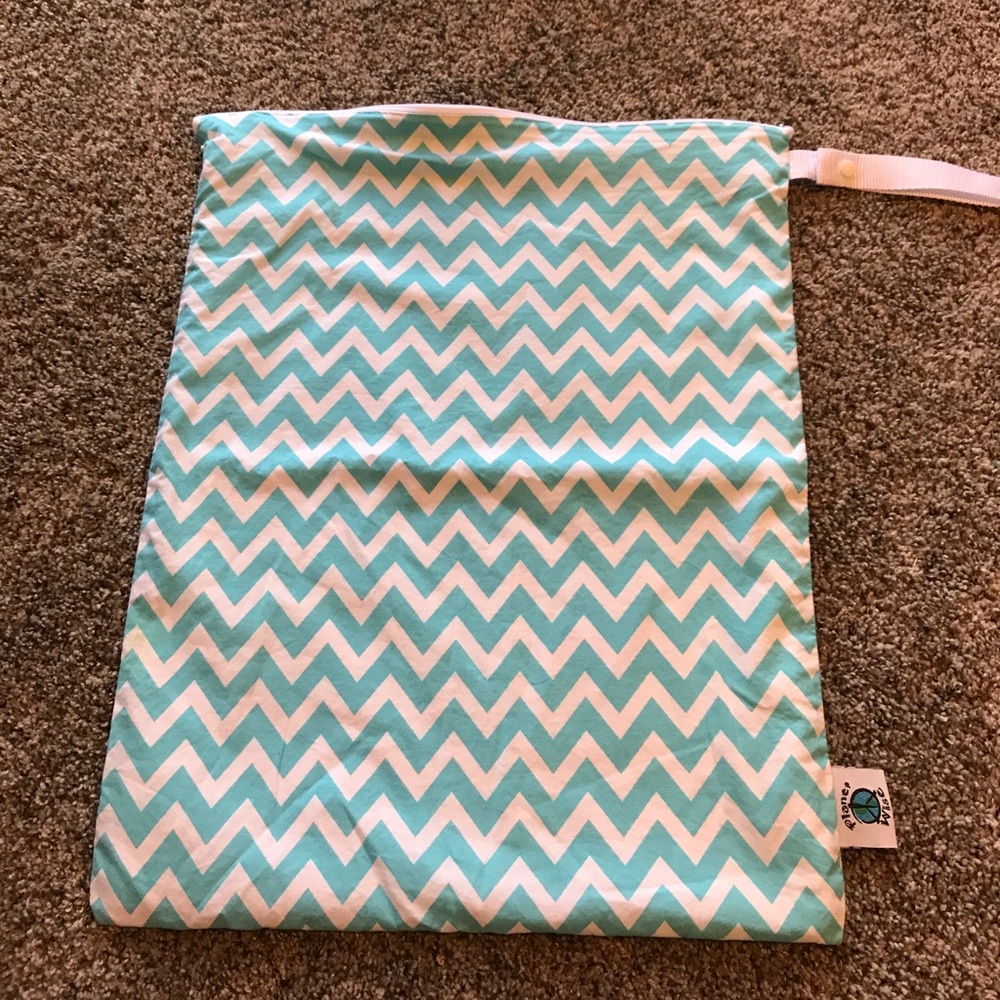 Planet Wise Wet Bag. Like New!