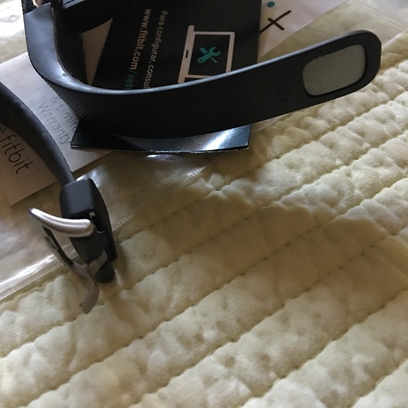 Fitbit bundle - Picture 5 of 5