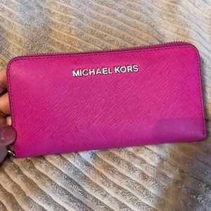 Michael Kors wallet- small