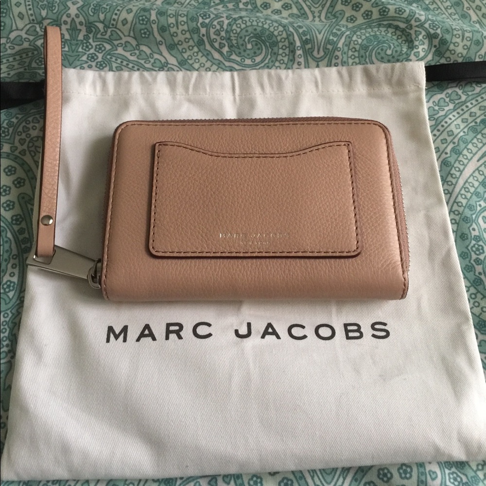 Marc Jacobs Wristlet Wallet