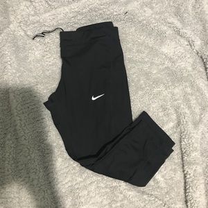 Nike Crop Leggings