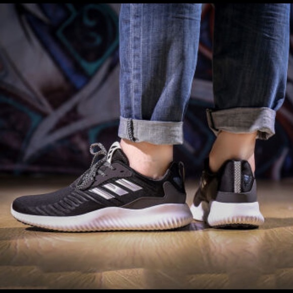 adidas scarpe nuove di zecca alphabounce rc per gli uomini dimensioni 12 poshmark adidas scarpe nuove di zecca alphabounce rc per gli uomini dimensioni 12 poshmark