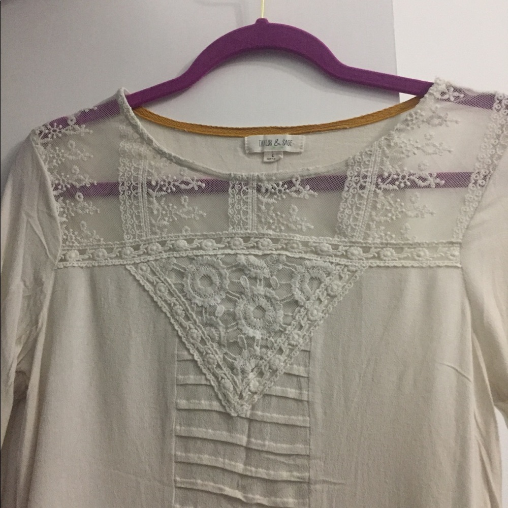 Lace top - Picture 2 of 5