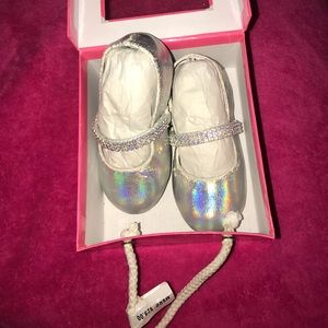 Girls Infant Stuart Weitzman Silver Ballet Shoes