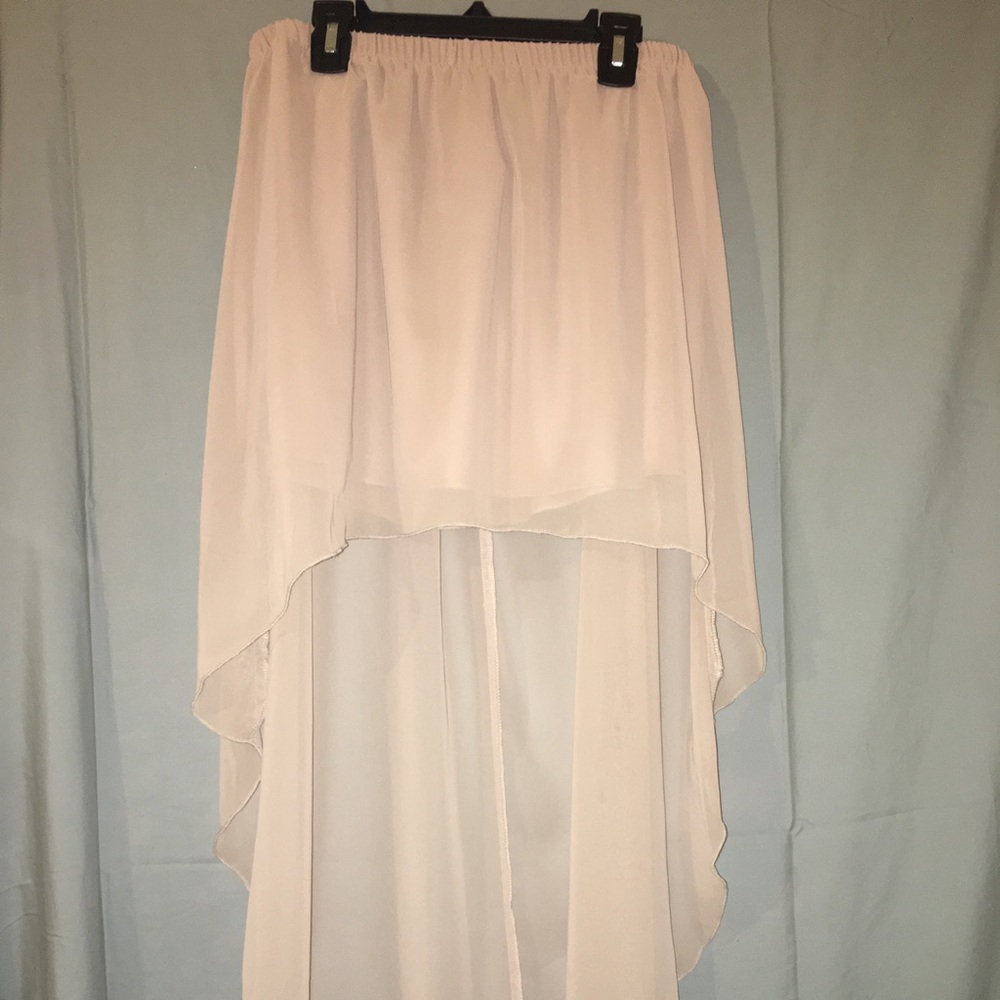 BRAND NEW WITH TAGS flowy uneven skirt with slip