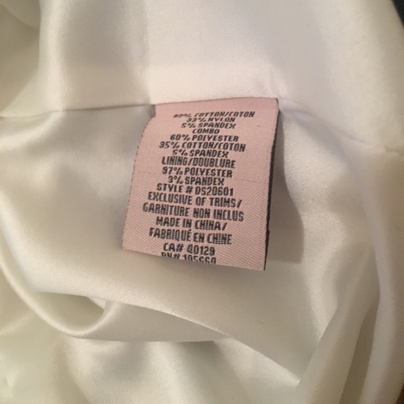 NWT flattering ivory and black sleeveless dress - Picture 8 of 9