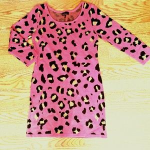 Takeout Women's Sz S 3/4 Sleeve Leopard Sweater