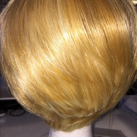 Wig - Picture 2 of 2