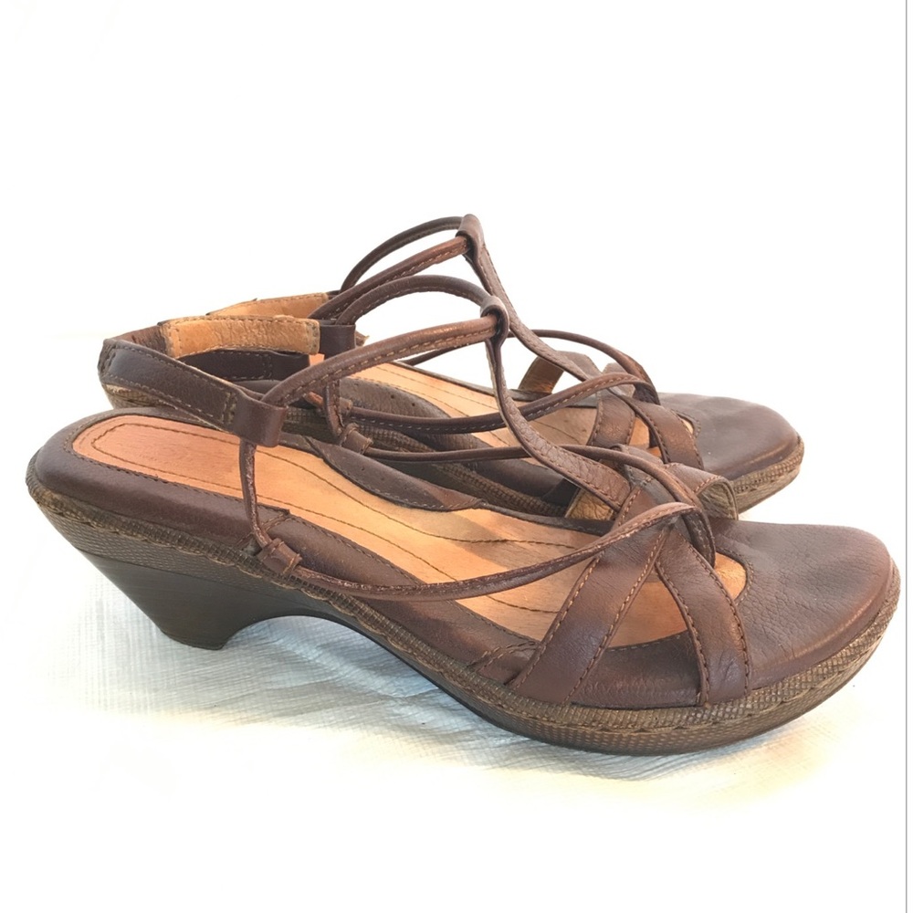 Born Strappy Brown Leather Sandals Heels Sz 7