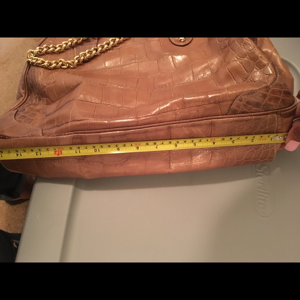 Handbag - Picture 2 of 5