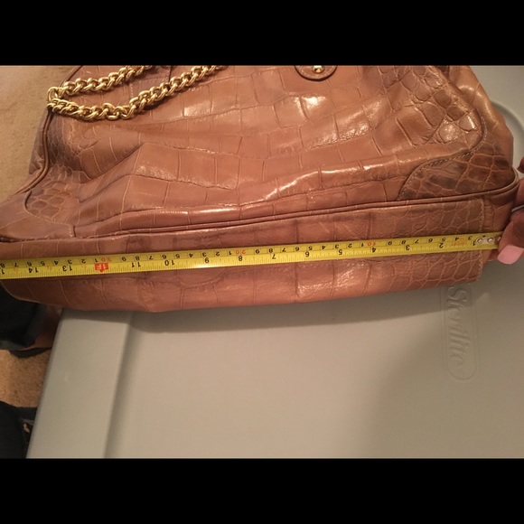 Handbag - Picture 2 of 5