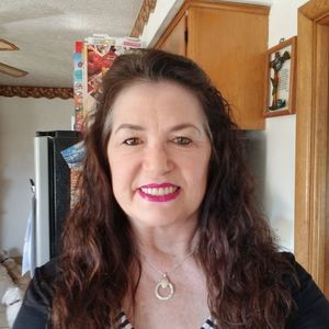 Meet your Posher, Debbie