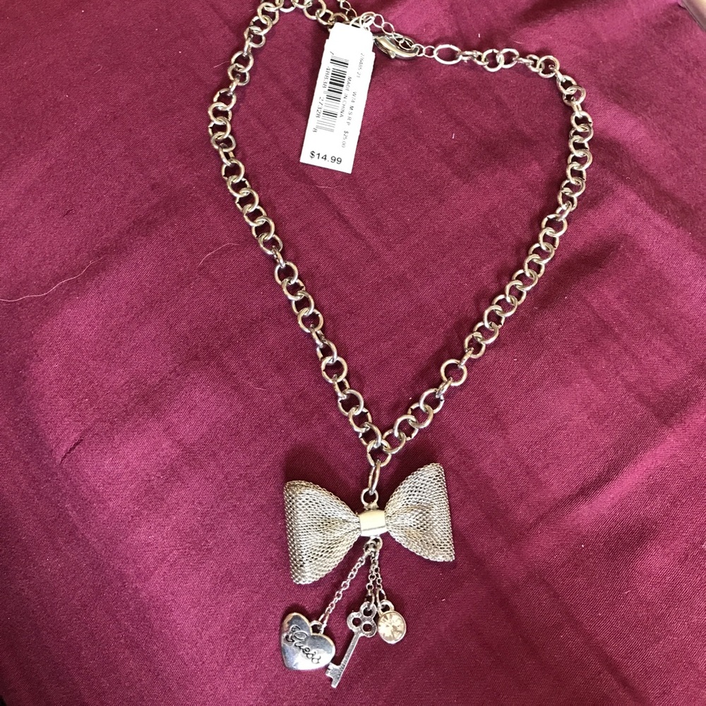 Guess necklace