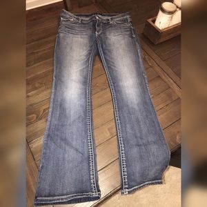 Express Stella LowRise Boot Jeans 👖