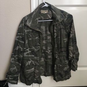 Army Green Camo Jacket Size Small