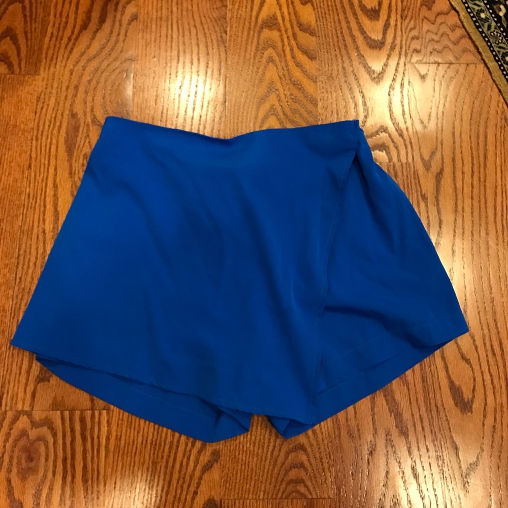 Fancy blue shorts