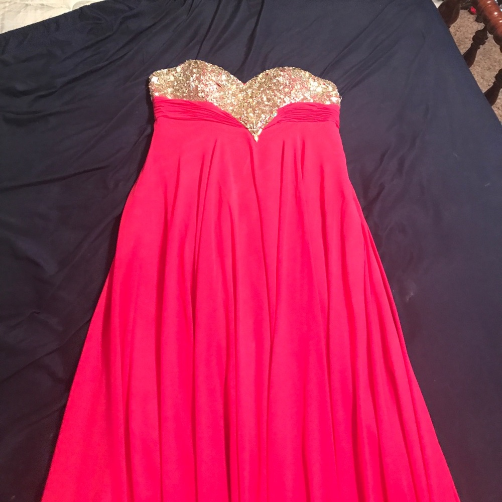 Pink prom/ formal dress. Size 14