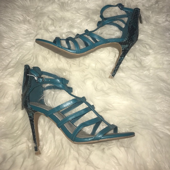 👠 Christian Siriano Heels👠 - Picture 3 of 4