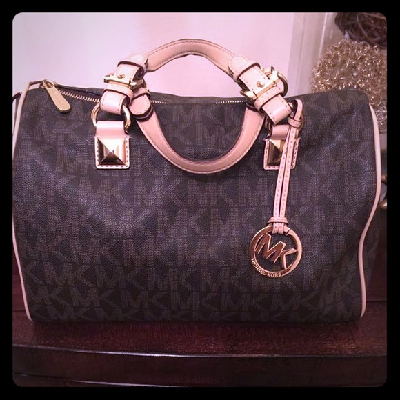 Authentic Michael Kors monogram Grayson bag-large