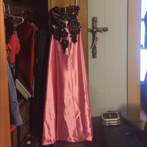 Girls prom dress - Picture 2 of 2