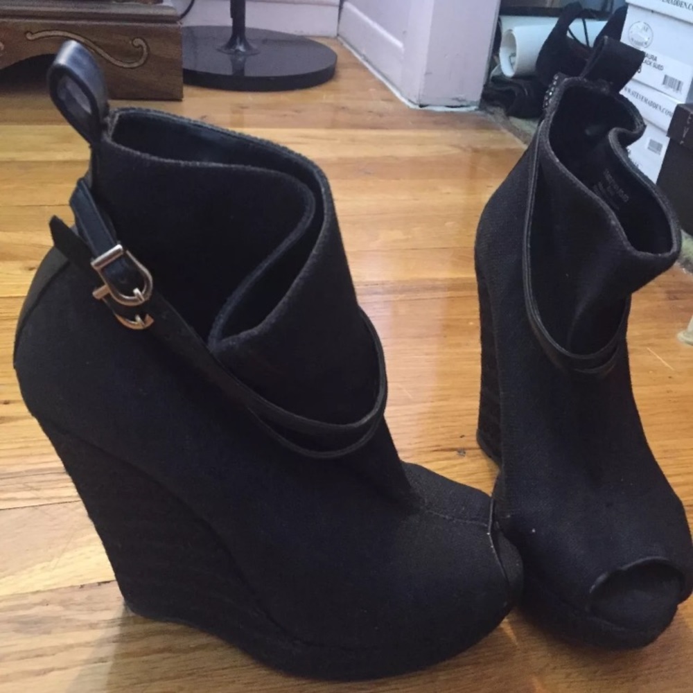 Wedge linen booties