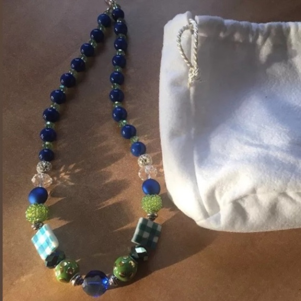 Chunky Necklace Retro. Blue Green New