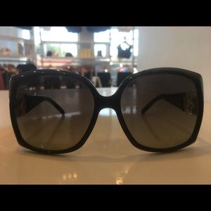 Women's Gucci sunglasses