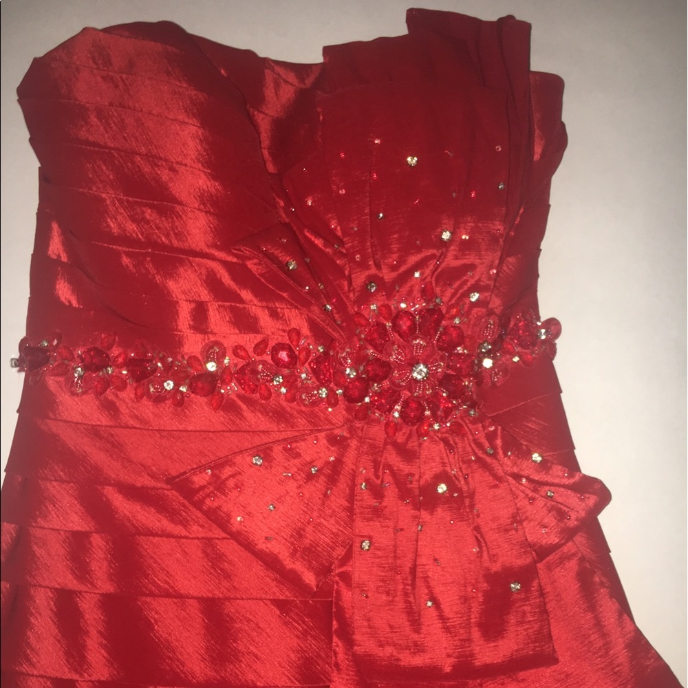 Tony Bowls homecoming/cocktail dress - Picture 2 of 5