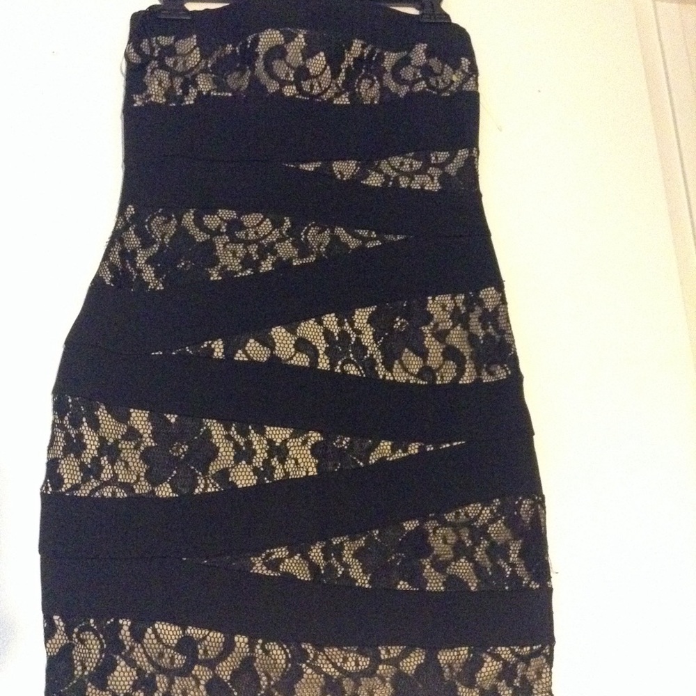 City Triangle Mini Strapless Dress🌺