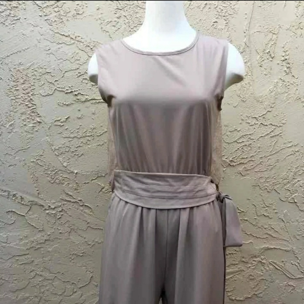 SOLD 💓💓💓Super CUTE jumpsuit by Anthropologie ❤❤