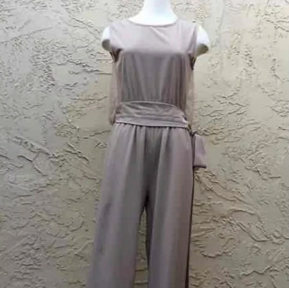 SOLD 💓💓💓Super CUTE jumpsuit by Anthropologie ❤❤ - Picture 2 of 5