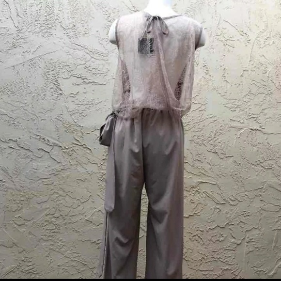 SOLD 💓💓💓Super CUTE jumpsuit by Anthropologie ❤❤ - Picture 4 of 5