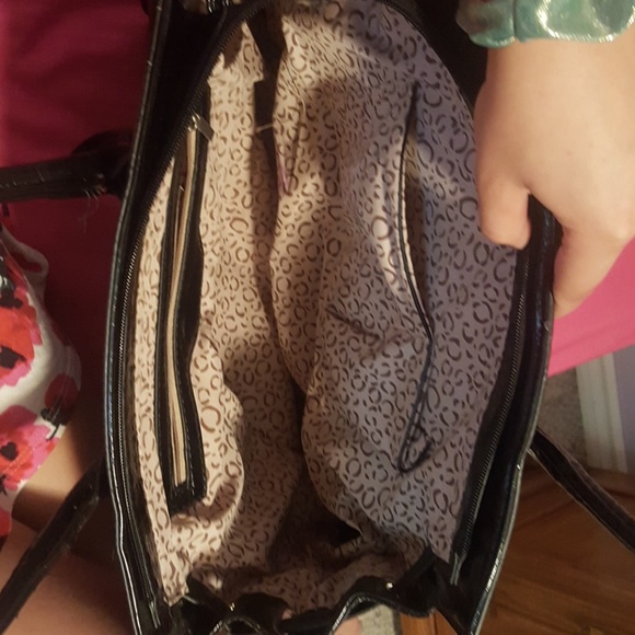 Black lock and key purse - Picture 3 of 4