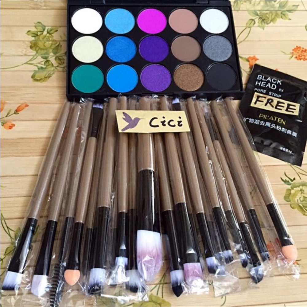🌹🌹New 20pcs Brushes/Eyeshadow Palette/2pc Masks