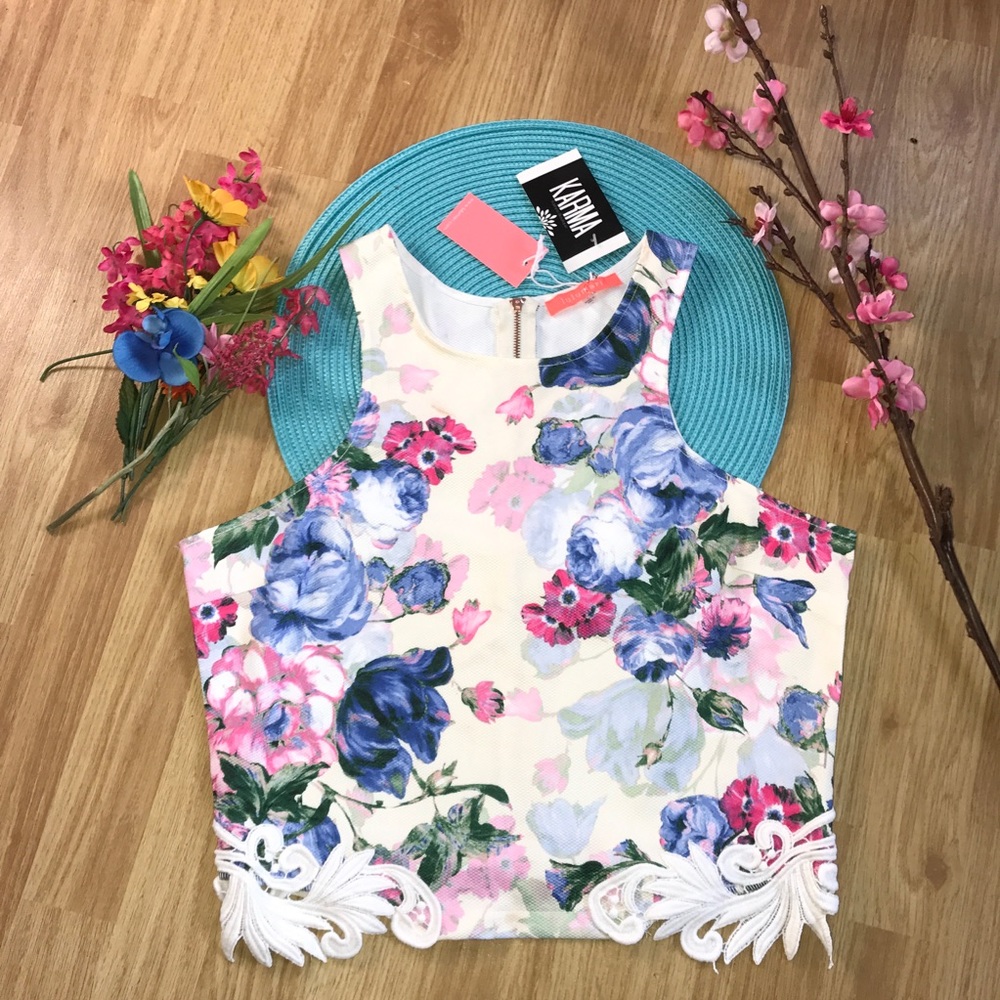 Crop Top Tank 💕🌸🌺