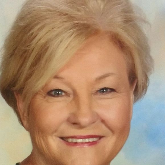 Meet your Posher, Shirley - Picture 1 of 1