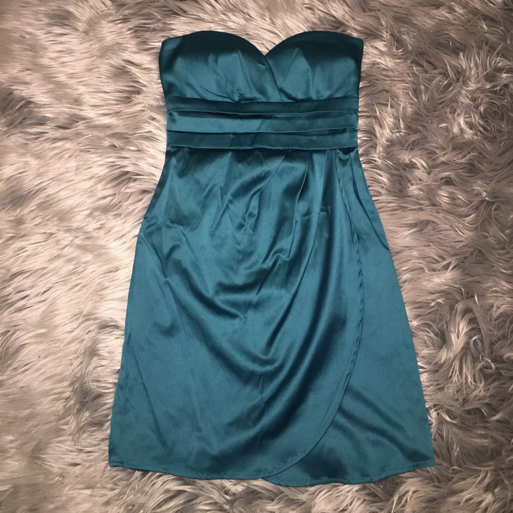 Strapless dress