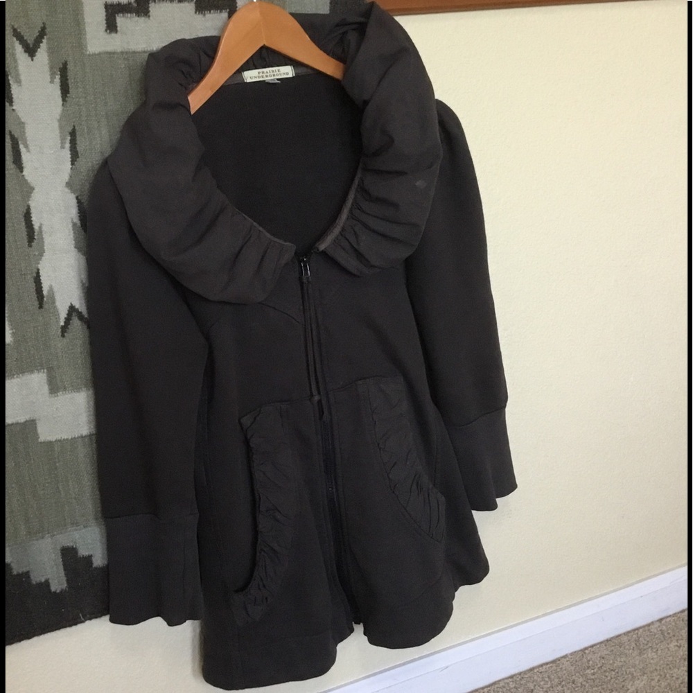 Prairie underground three-quarter sleeve hoodie.